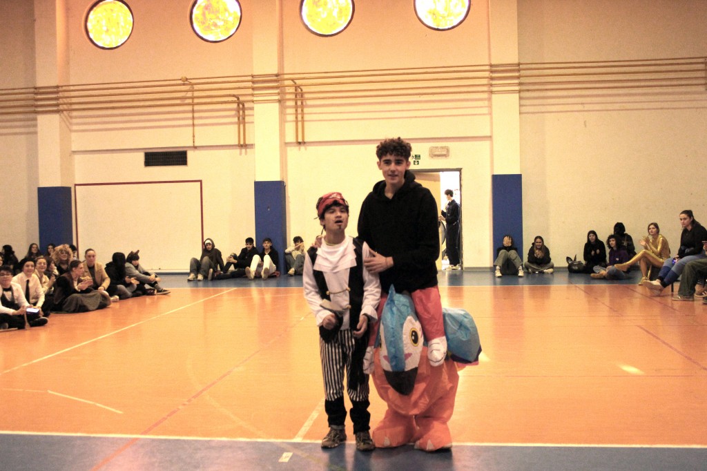 carnevale-liceo-artistico-apolloni-20251-carnevale-liceo-artistico-apolloni-2025img_2858